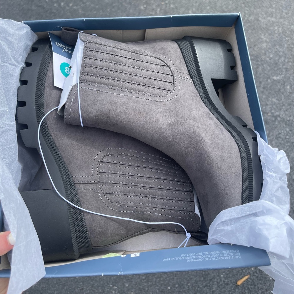 Universal Thread Trendy boots!